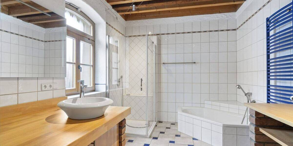 Mehrfamilienhaus, Wohnhaus Liederbach am Taunus Liederbach - 5 Zimmer, 193 m&sup2;, 1.350.000&euro; | Angebot:26358382