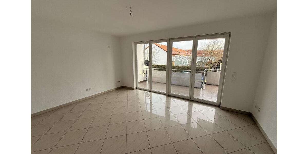 4- Zimmer Wohnung im 1OG 3 zimmer