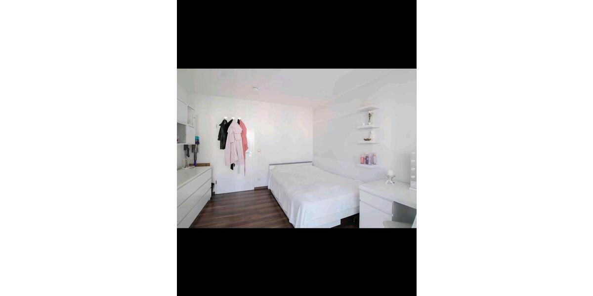 Provisionsfreie Helle 3 Zimmer Whg mit Balkon und Tiefgarage 3 zimmer