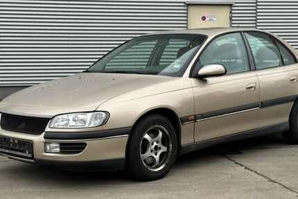 Opel Omega 225.000 km 800 &euro; Mainz - Mombach 55120