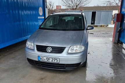 VW Touran 159.000 km 1.499 &euro; Mainz-Kastel 55252