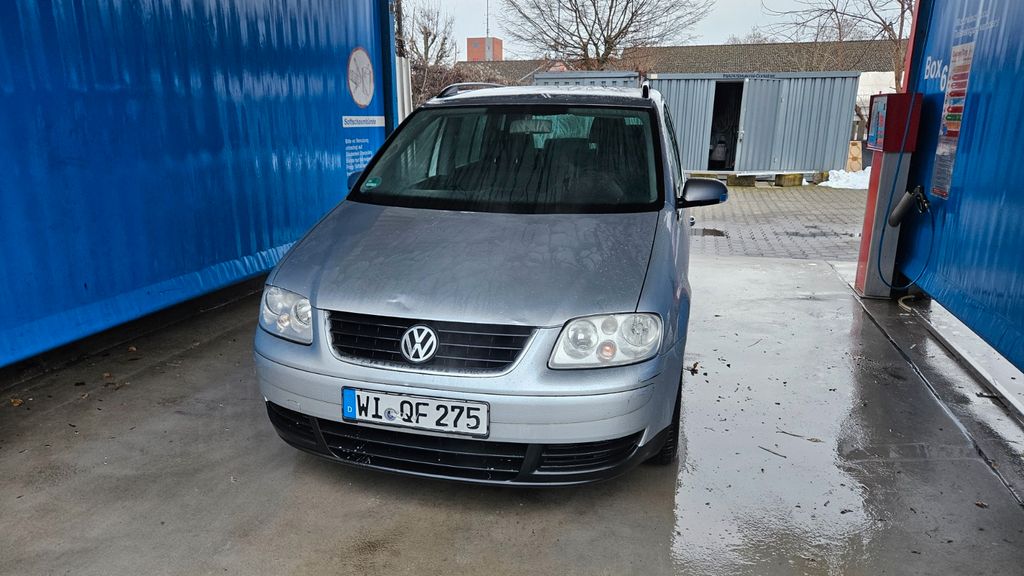 VW Touran 159.000 km 1.499 &euro; Mainz-Kastel 55252