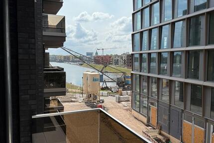 Erstbezug Mainz Zollhafen - Balkon, Einbauküche 1 zimmer