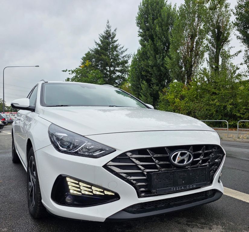 Hyundai i30 156.000 km 10.890 € Frankfurt am Main 60486