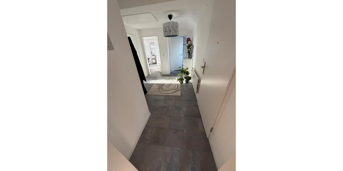 Helle 3-Zimmer-Dachgeschosswohnung in 65830 Kriftel zimmer