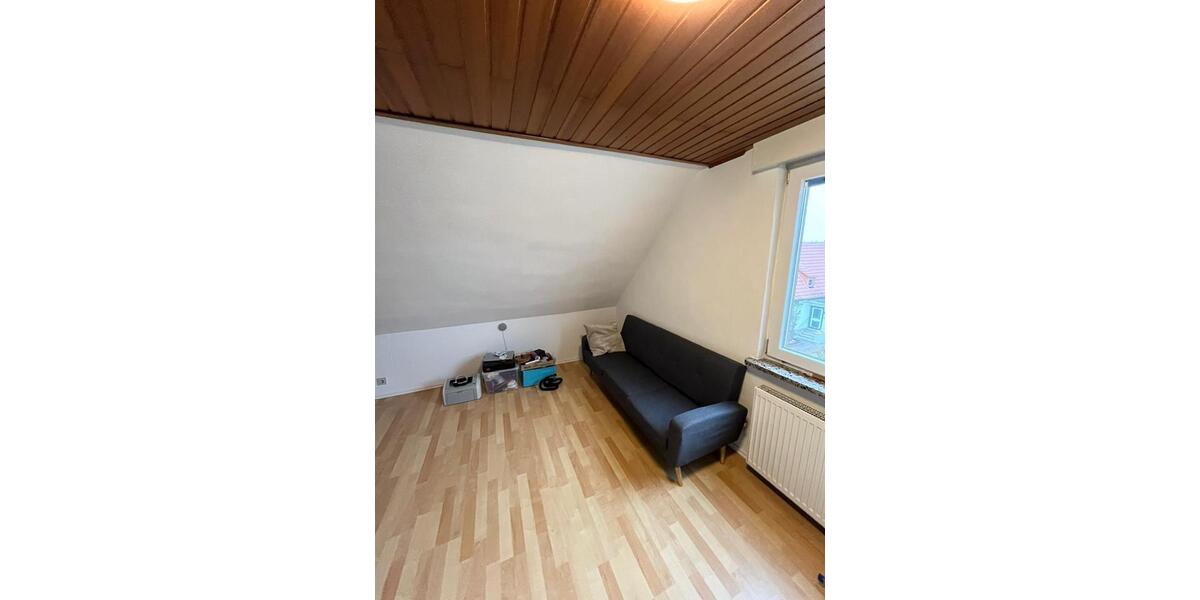 2 Zimmerwohnung + gr. Küche + Bad + Kellerraum in 64546 Mörfelden 2 zimmer