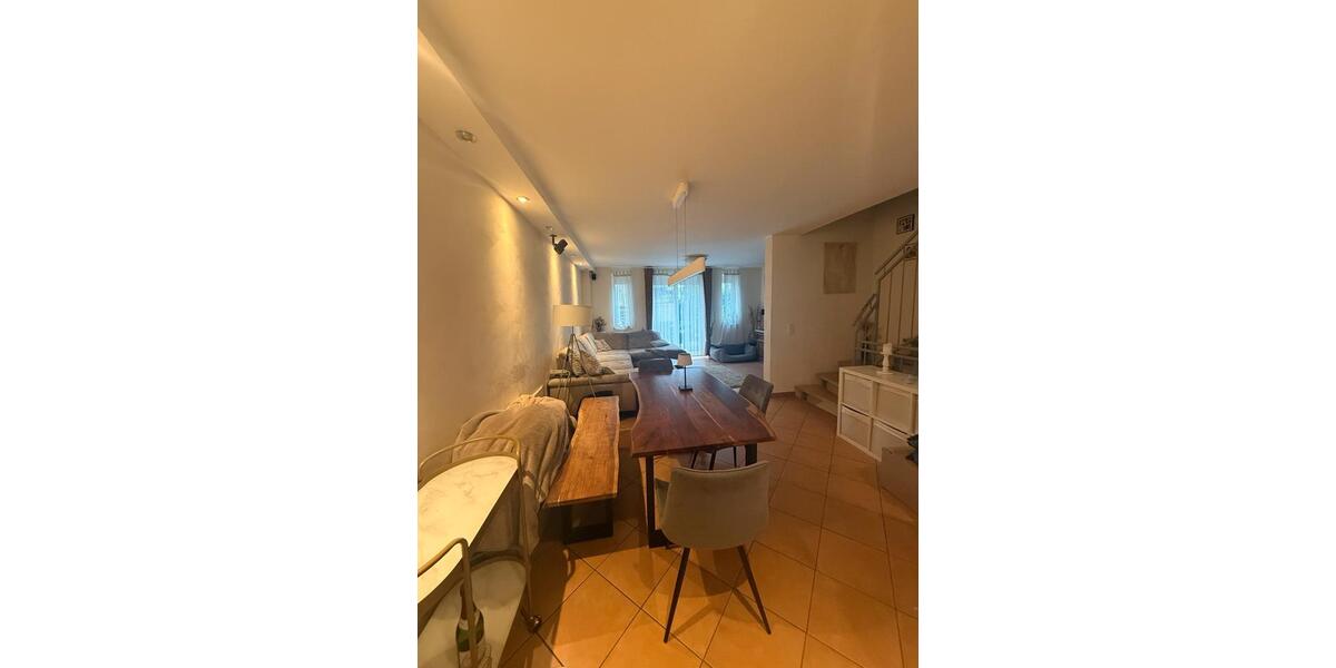 Reihenhaus Raunheim - 5 Zimmer, 127 m&sup2;, 550.000&euro; | Angebot:24801419