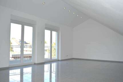 Wohnung Rüsselsheim - 5 Zimmer, 165 m&sup2;, 2.100&euro; | Angebot:24784845