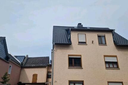 Haus Hünfelden - 5 Zimmer, 115 m&sup2;, 950&euro; | Angebot:26286580
