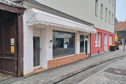 Große, helle Ladenfläche Bürofläche zu verm. 870€ inkl. nebenkos zimmer