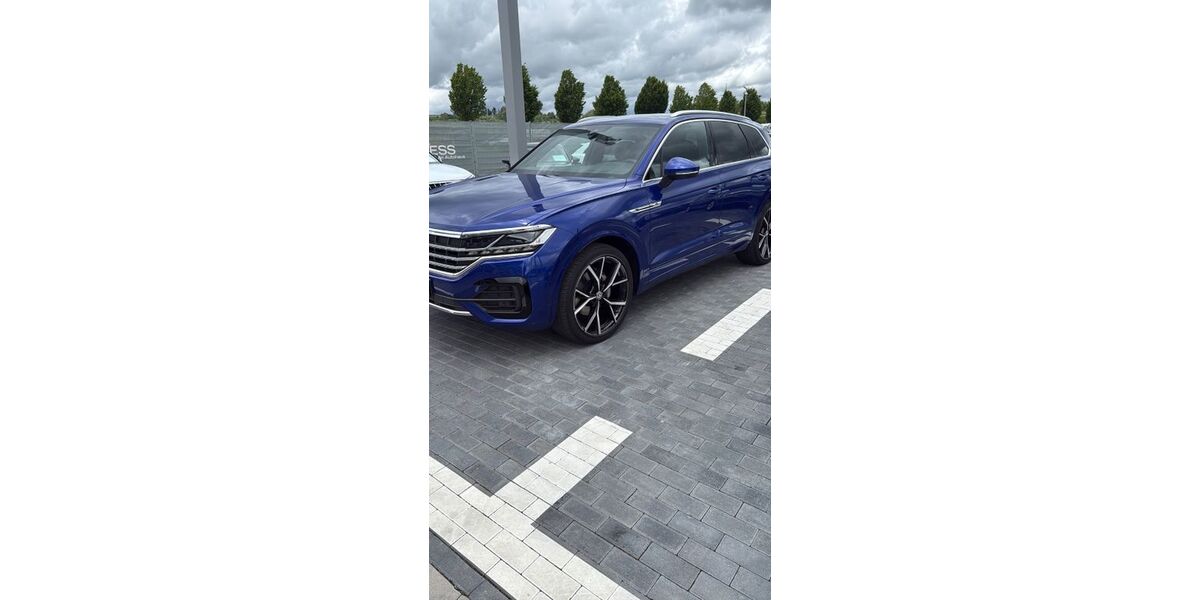 VW Touareg 99.200 km 44.000 &euro; Wiesbaden 65205
