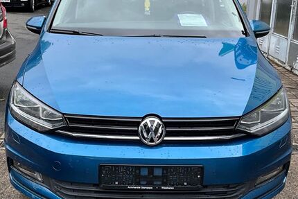VW Touran 152.000 km 10.990 &euro; Wiesbaden 65199