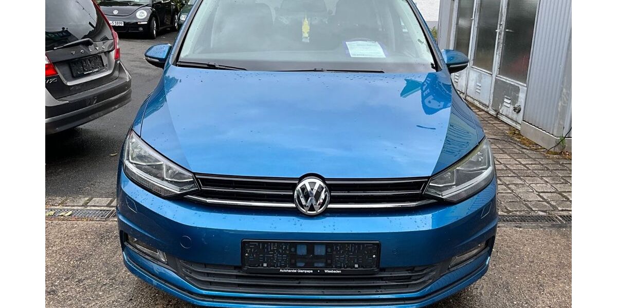 VW Touran 152.000 km 10.990 &euro; Wiesbaden 65199