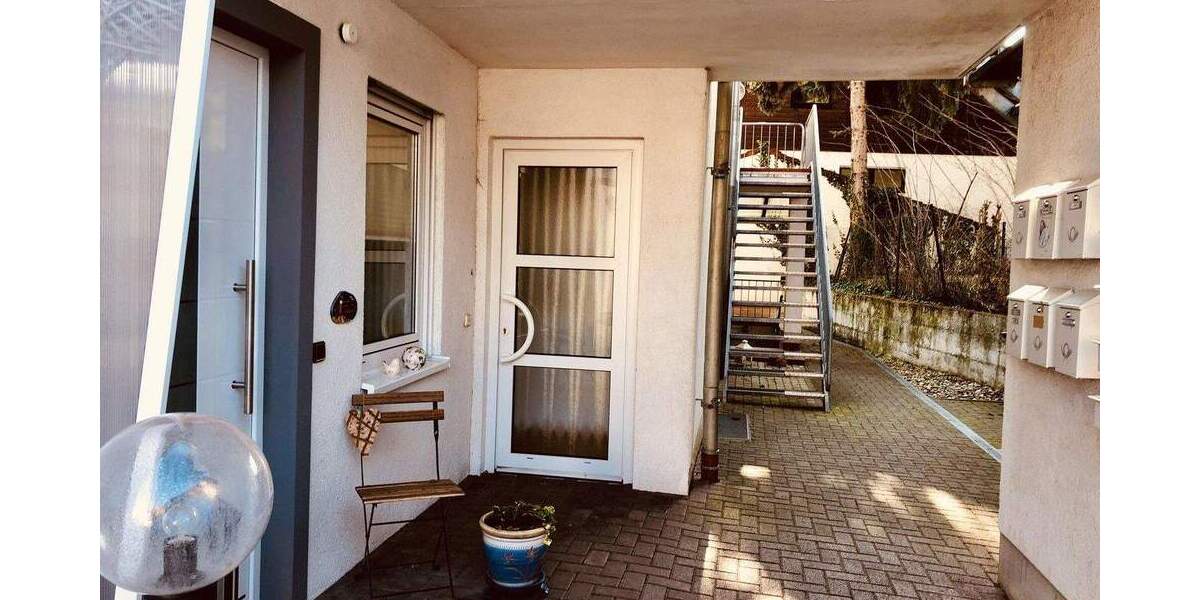 Sehr schöne 2- Zimmer Terrassenwohnung mit Garten 2 zimmer