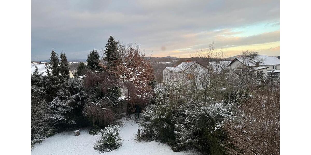 Wunderschöne, helle 4-Zimmer-Wohnung mit Ausblick ins Grüne 4 zimmer