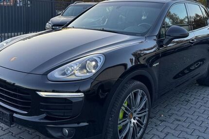 Porsche Cayenne 182.000 km 32.500 € Rüsselsheim 65428