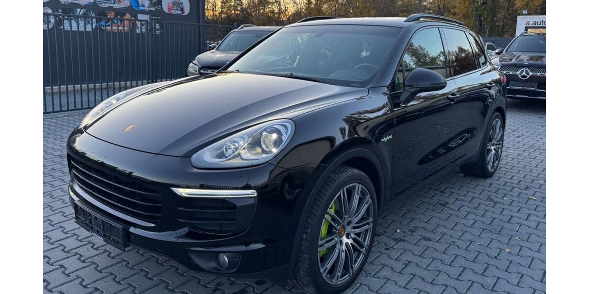 Porsche Cayenne 182.000 km 32.500 € Rüsselsheim 65428