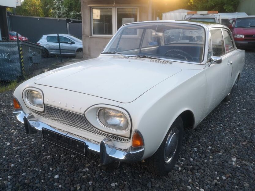 Ford Taunus 52.136 km 2.650 € Frankfurt am Main 65929