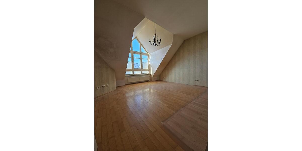 Dachgeschoßwohnung Idstein - 3 Zimmer, 74 m&sup2;, 199.000&euro; | Angebot:26994100