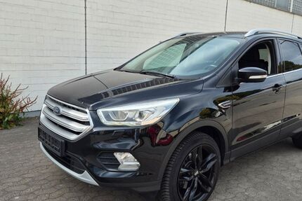 Ford Kuga 144.000 km 8.899 &euro; Kelkheim ( Taunus ) 65779