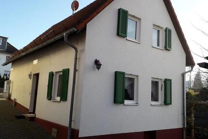 Kleines, freistehendes Haus in Glashütten 4 zimmer