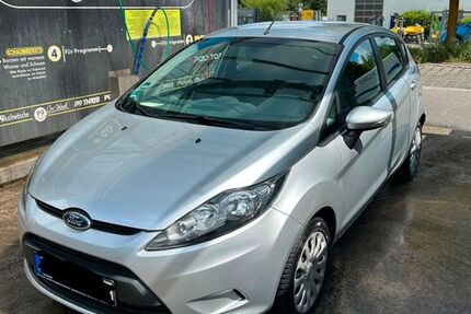 Ford Fiesta 127.800 km 4.400 &euro; Mainz 55116