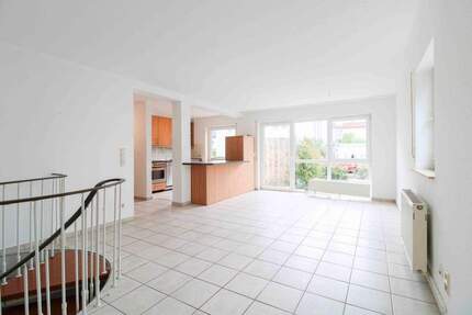 Wohnen auf 2 Ebenen: Charmante Maisonette mit großem Garten, Terrasse & Stellplatz in Büttelborn 3 zimmer