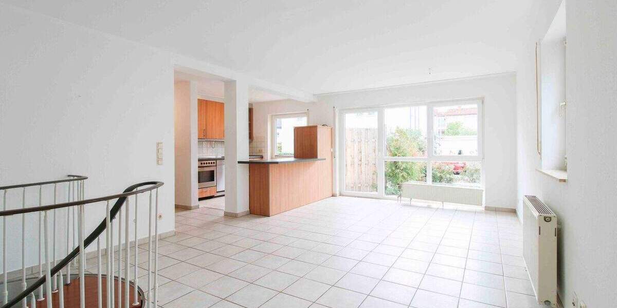 Wohnen auf 2 Ebenen: Charmante Maisonette mit großem Garten, Terrasse & Stellplatz in Büttelborn 3 zimmer