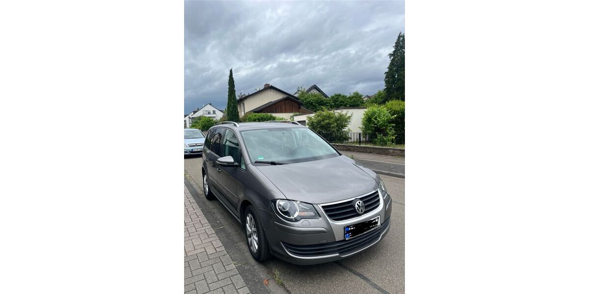 VW Touran 248.000 km 5.500 &euro; Mainz 55130