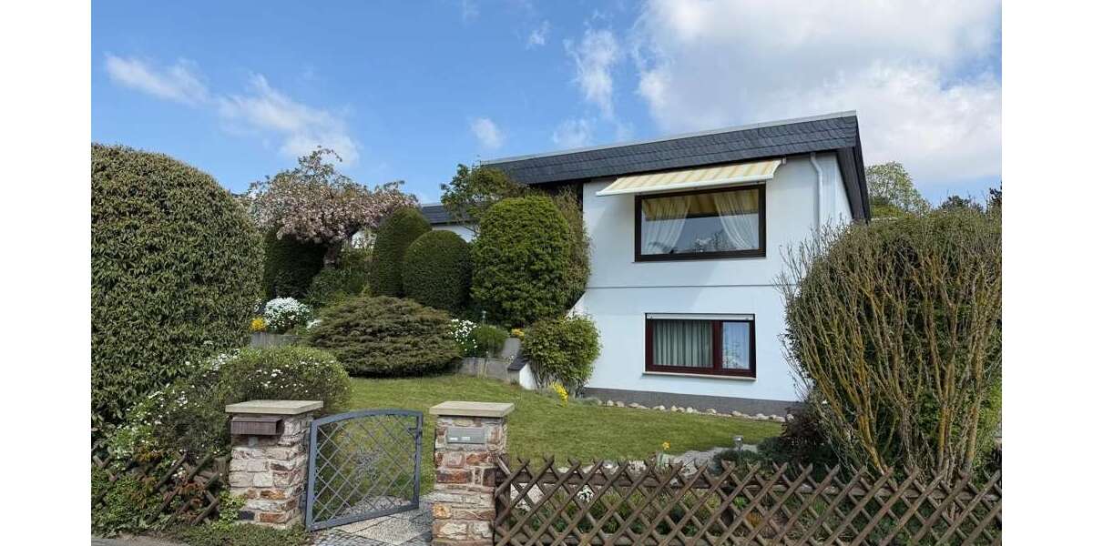Einfamilienhaus Geisenheim / Johannisberg Johannisberg - 6 Zimmer, 208 m&sup2;, 698.000&euro; | Angebot:26770426