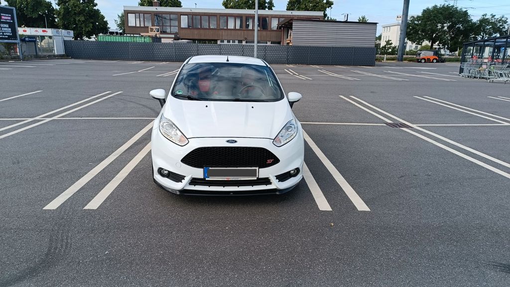 Ford Fiesta 150.100 km 8.600 &euro; Mainz 55116