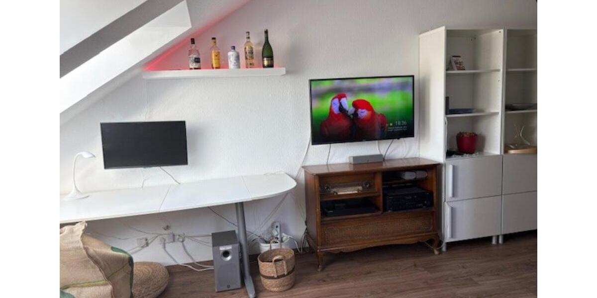 Dachgeschoßwohnung Wiesbaden Südost - 1.5 Zimmer, 35 m&sup2;, 990&euro; | Angebot:25811035