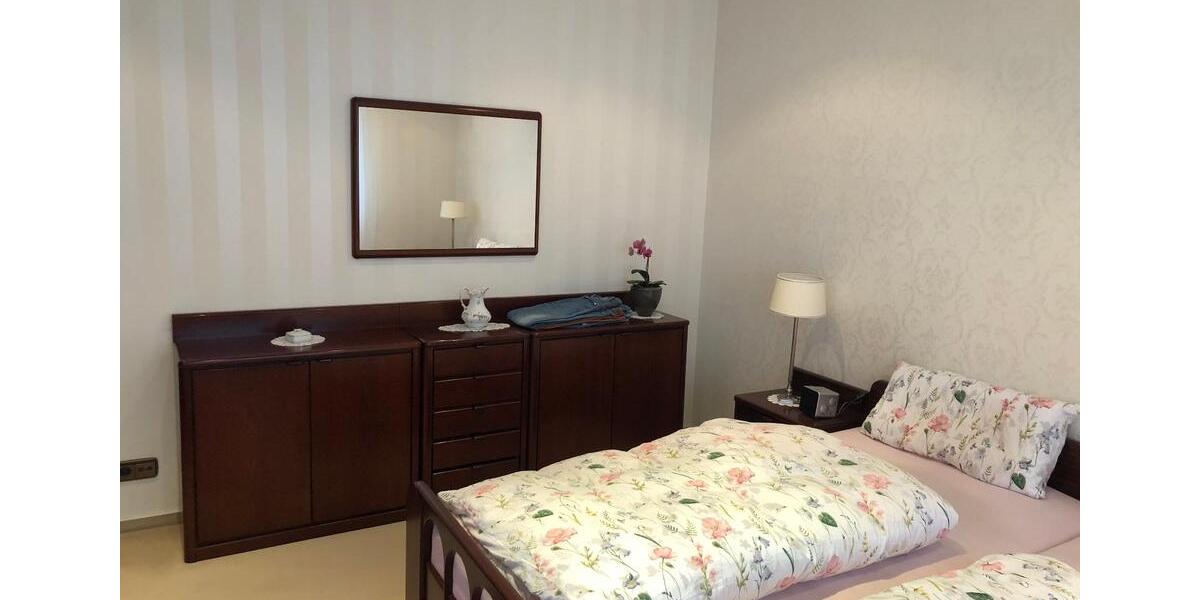 Bungalow Frankfurt am Main Nied - 4 Zimmer, 108 m&sup2;, 690.000&euro; | Angebot:24626579