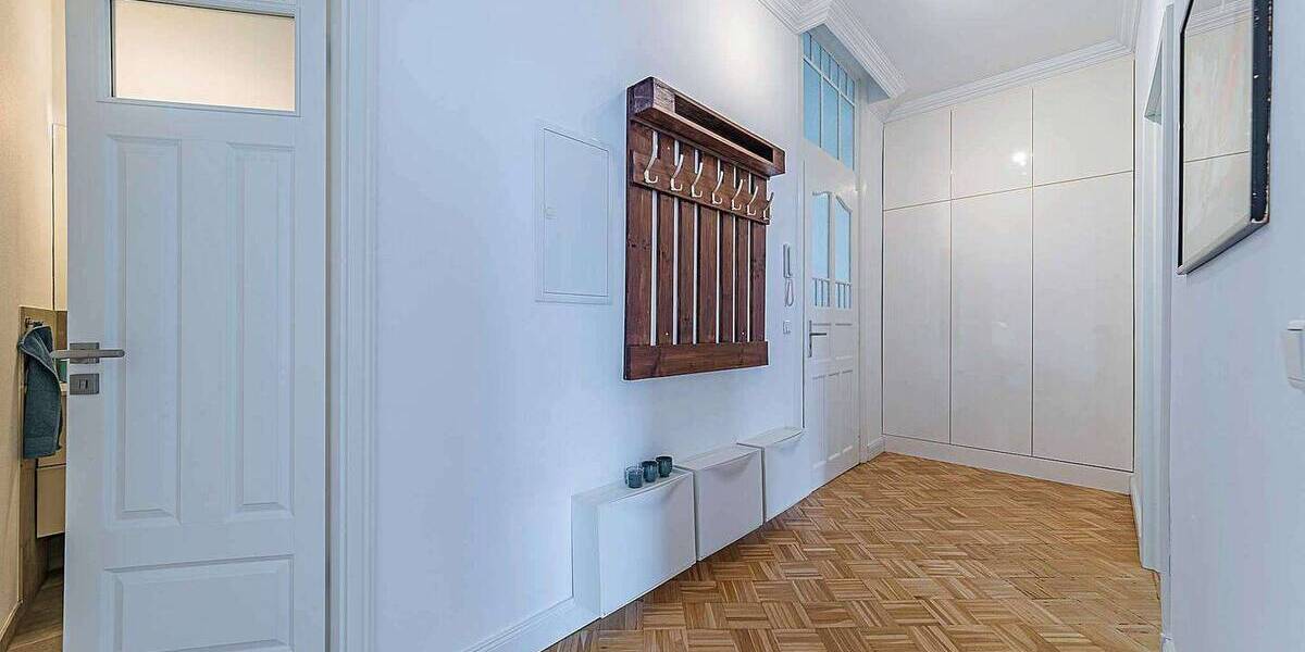 Etagenwohnung Frankfurt am Main Bockenheim - 3 Zimmer, 90 m&sup2;, 2.400&euro; | Angebot:26803848