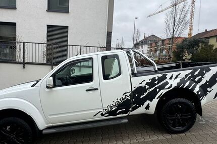 Nissan Navara 150.000 km 14.500 &euro; Wiesbaden 65191