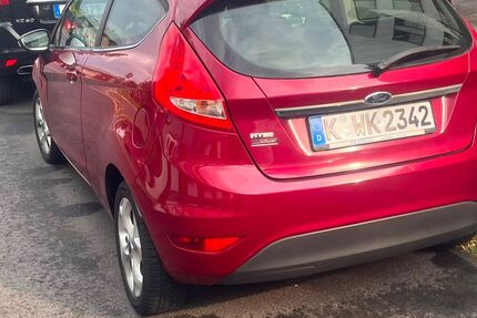 Ford Fiesta 162.400 km 2.750 &euro; Düsseldorf 40627