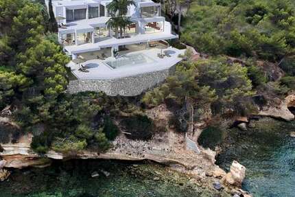 Haus zum Kaufen in Cala Vinyes 12.000.000 € 460 m²