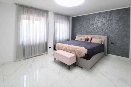 Haus Idstein - 7 Zimmer, 219 m&sup2;, 830.000&euro; | Angebot:25227670