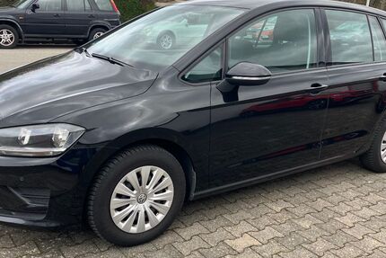 VW Golf Sportsvan 136.000 km 8.998 &euro; Kelkheim 65779