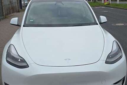 Tesla Model Y 86.000 km 31.000 &euro; Eschborn 65760