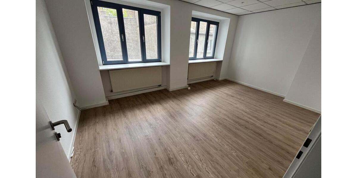 Etagenwohnung Mainz - 4 Zimmer, 112 m&sup2;, 1.675&euro; | Angebot:25122909
