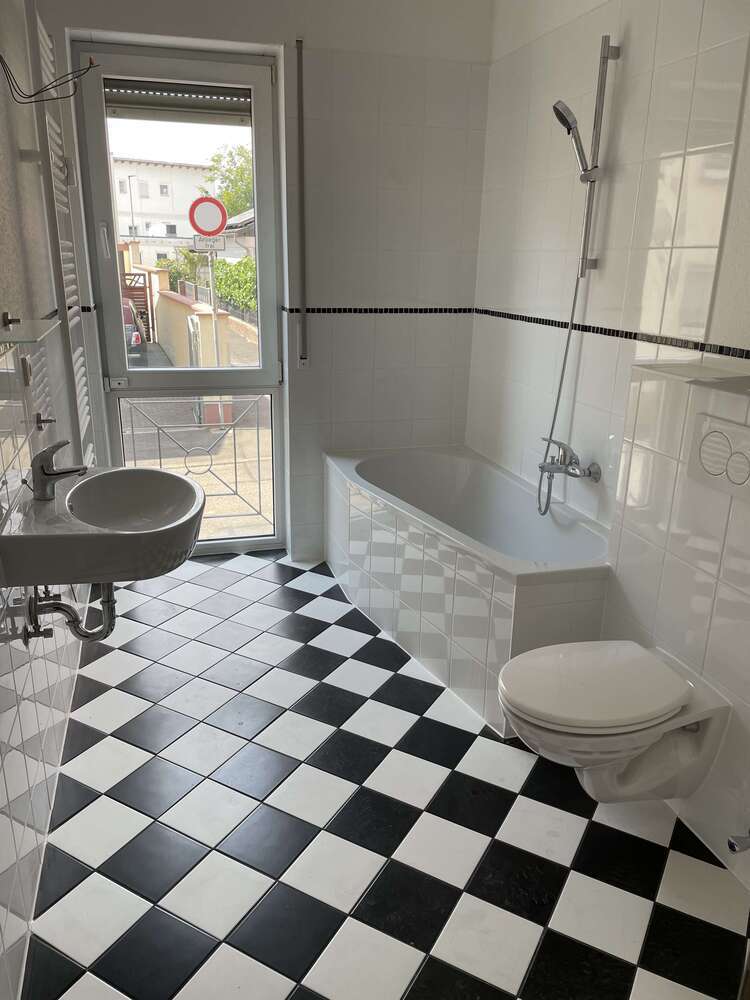 Wohnung zum Mieten in Erbach 1.060 € 87 m²