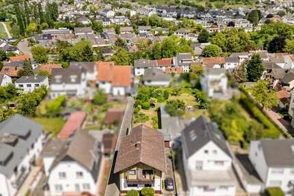 Haus zum Kaufen in Wiesbaden 750.000 € 185 m² 6 zimmer