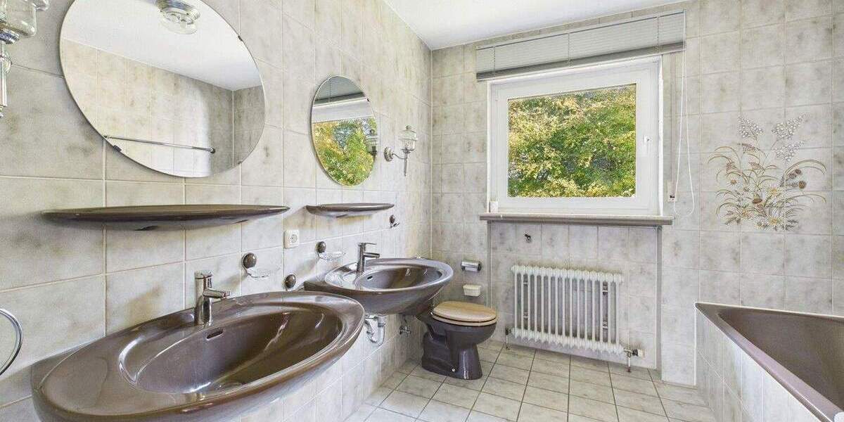 Freistehender Familientraum mit Garage und tollem Garten zum Veredeln! 6 zimmer