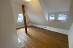 Charmante 2-Zimmer-Wohnung im Dachgeschoss, Erstbezug, top Lage 1 zimmer