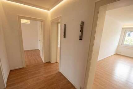 Wohnung Wiesbaden Nordost - 3 Zimmer, 80 m&sup2;, 1.300&euro; | Angebot:27177099