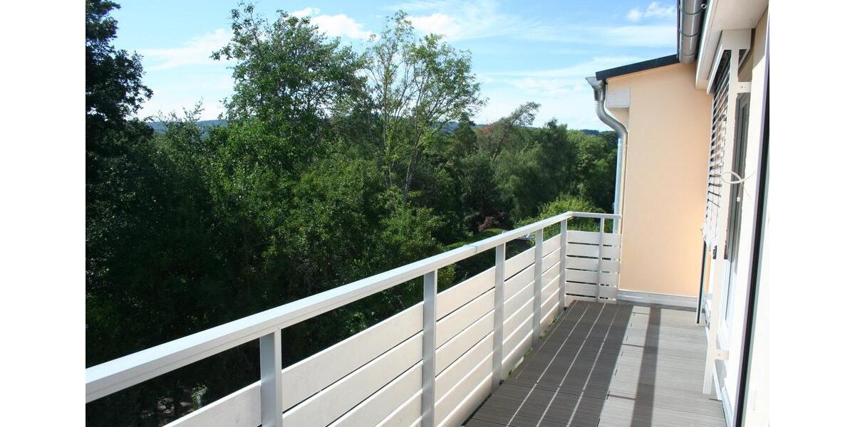 4-Zi-Wohnung direkt am Wald (Zwischenmiete 5-12 Monate) 4 zimmer