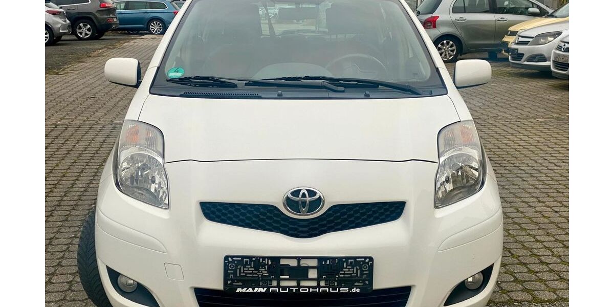 Toyota Yaris 162.700 km 4.400 &euro; Kelsterbach 65451