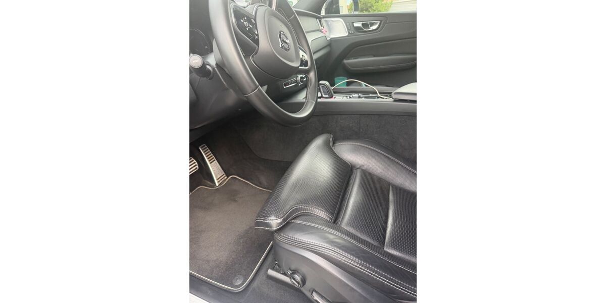 Volvo XC60 135.000 km 26.300 &euro; Taunusstein 65232