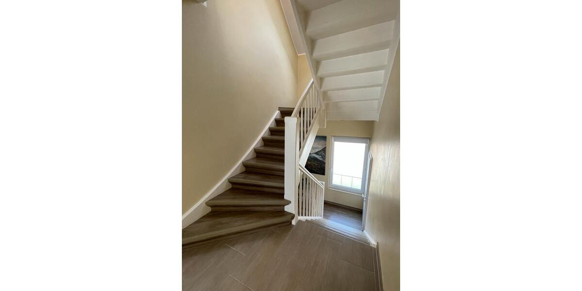 Doppelhaushälfte Hattersheim am Main - 6 Zimmer, 158 m&sup2;, 689.000&euro; | Angebot:23584963